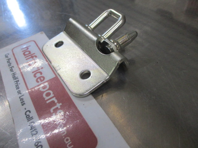Mercedes Benz Sprinter 2500/3500 Genuine Left Hand Bottom Rear Door Striker Catch  New Part