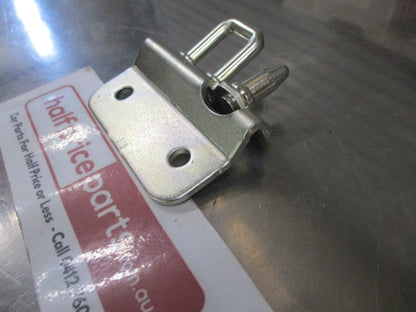 Mercedes Benz Sprinter 2500/3500 Genuine Left Hand Bottom Rear Door Striker Catch  New Part