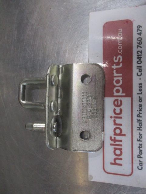 Mercedes Benz Sprinter 2500/3500 Genuine Left Hand Bottom Rear Door Striker Catch  New Part