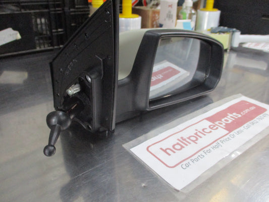 Kia Rio Genuine Right Hand (Drivers) Outside Mirror Assembly (Unpainted) New Part