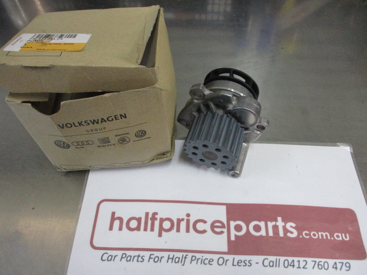 VW Beetle-Golf-Jetta-Passat Genuine Water Pump New Part