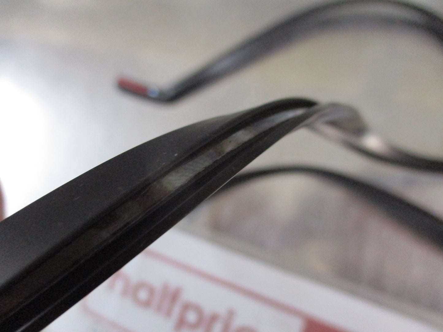 Nissan NP300 Genuine Rear Passenger Side Flare Seal New Part