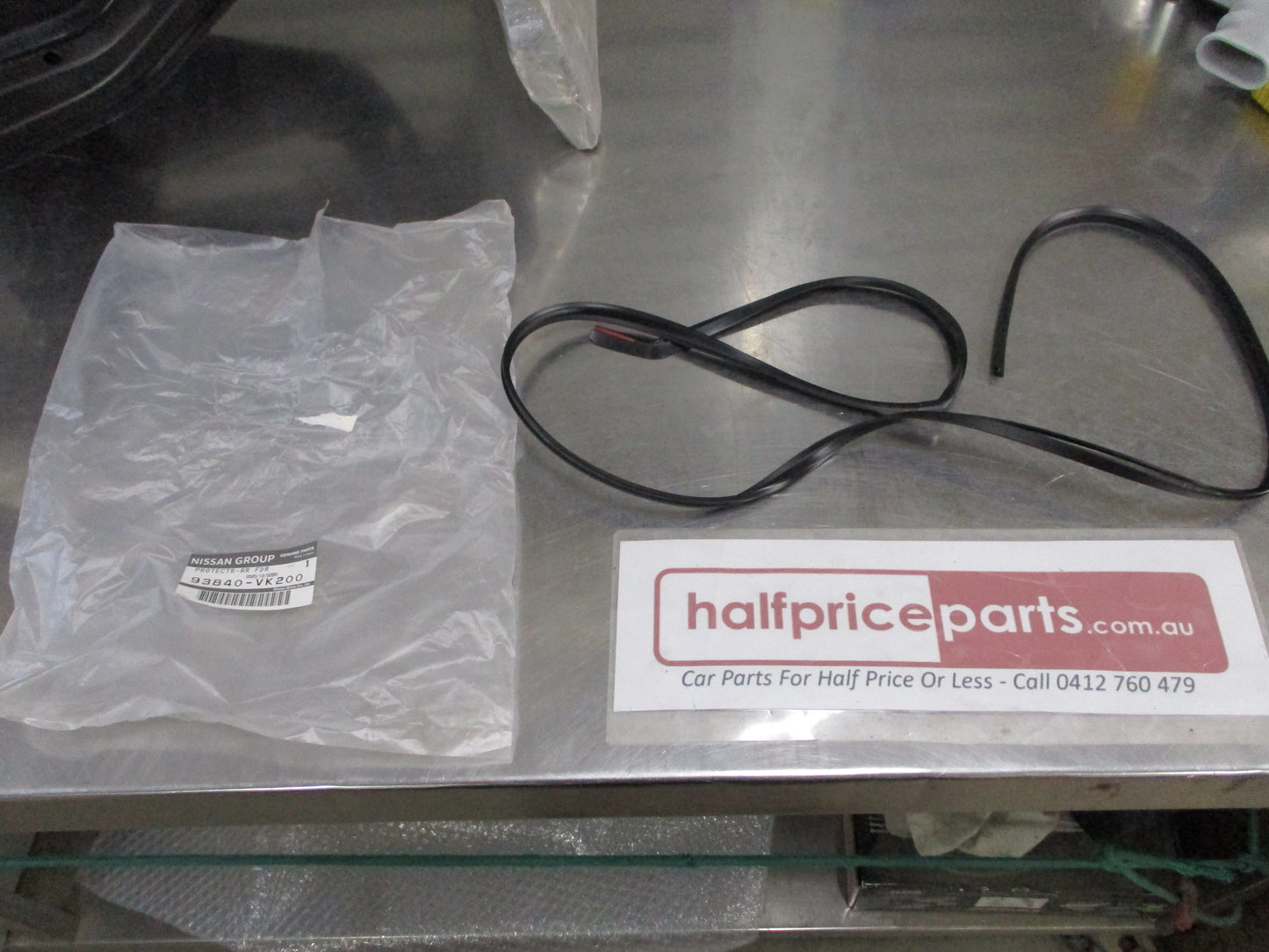 Nissan NP300 Genuine Rear Passenger Side Flare Seal New Part