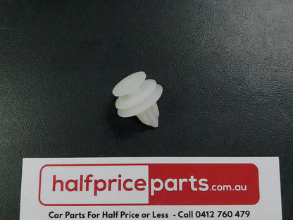 Holden RG Colorado/7/RG Trail Blazer Genuine Retainer Clip New Part