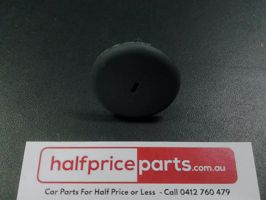 Holden VT/VX Commodore/Calais/VY Monaro/WH Statesman/Caprice Genuine Retainer Trim Clip New Part