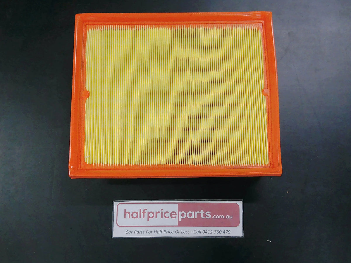 Sakura Air Filter Suits Land Rover Defender/Freelander/Discovery New Part
