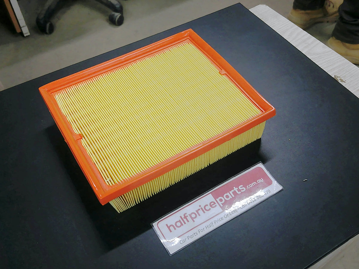 Sakura Air Filter Suits Land Rover Defender/Freelander/Discovery New Part