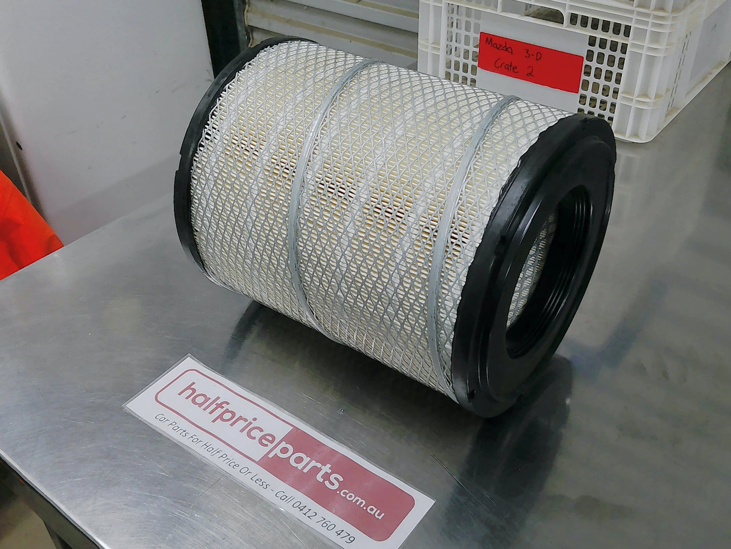 Sakura Air Filter Suits Isuzu NPR75/ELF Truck New Part