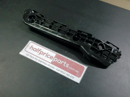 Toyota Pruis C Genuine Right Hand Rear Bumper Retainer New Part