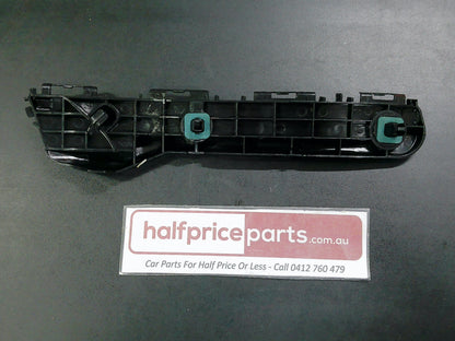 Toyota Pruis C Genuine Right Hand Rear Bumper Retainer New Part