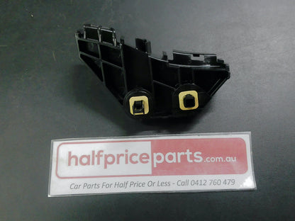 Toyota Corolla Genuine Right Hand Upper Rear Bar Retainer New Part