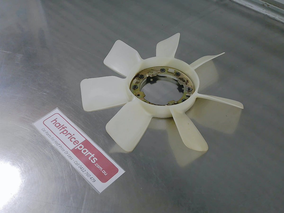 Toyota Landcruiser VZJ95 Prado/Hilux/4Runner Genuine Radiator Fan New Part