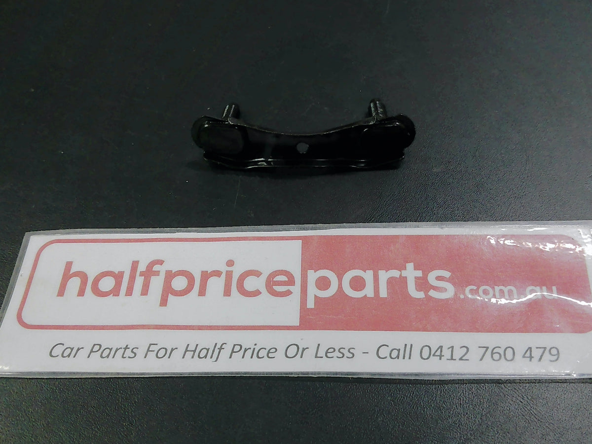 Toyota Avalon Genuine Right Hand Rear Bumper Retainer New Part