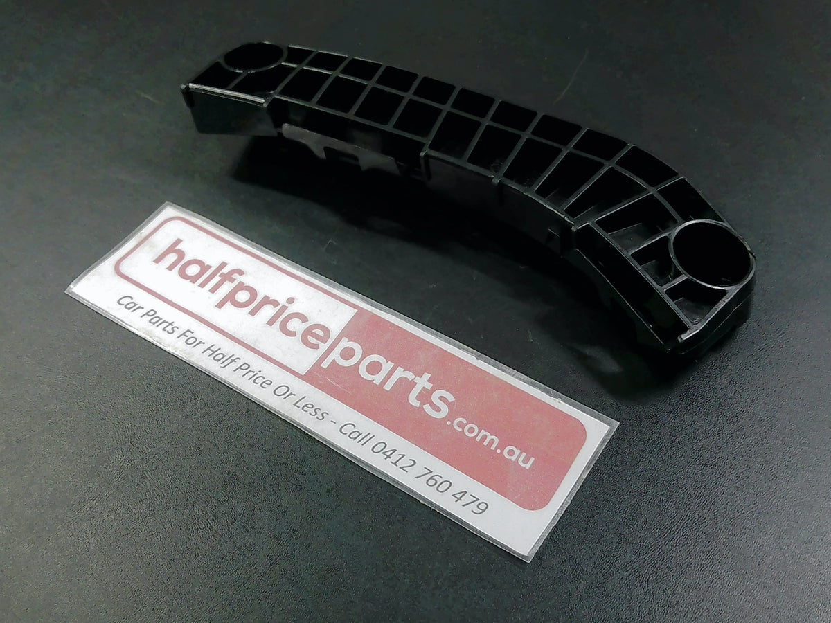 Toyota Camry Genuine Left Hand Front Bumper Bar Retainer New Part