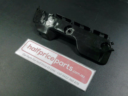 Toyota Yaris Genuine Left Hand Rear Bumper Bar Retainer New Part
