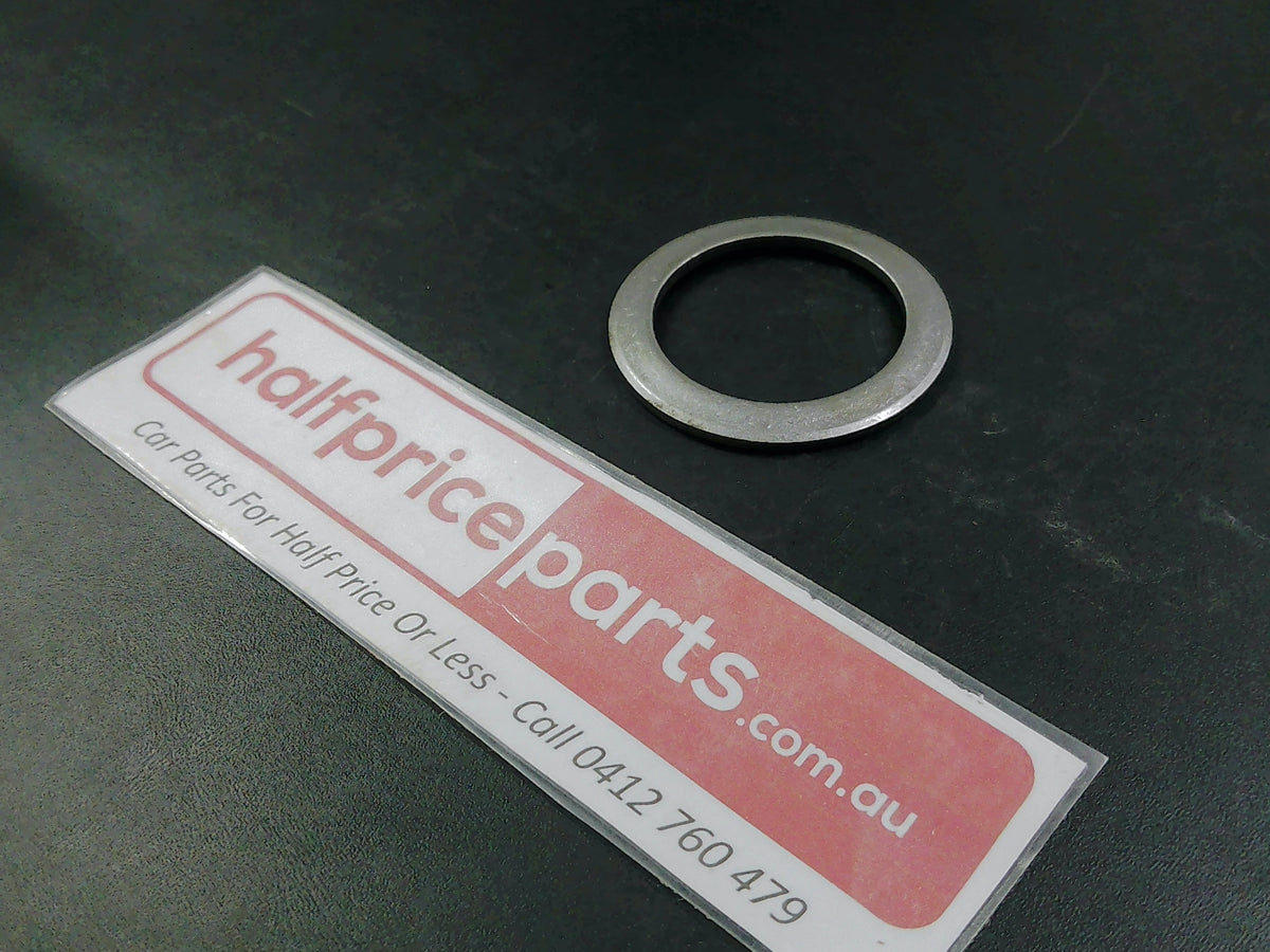 Toyota Hilux/Fortuner Genuine Right Hand Rear Axle Shaft Washer New Part