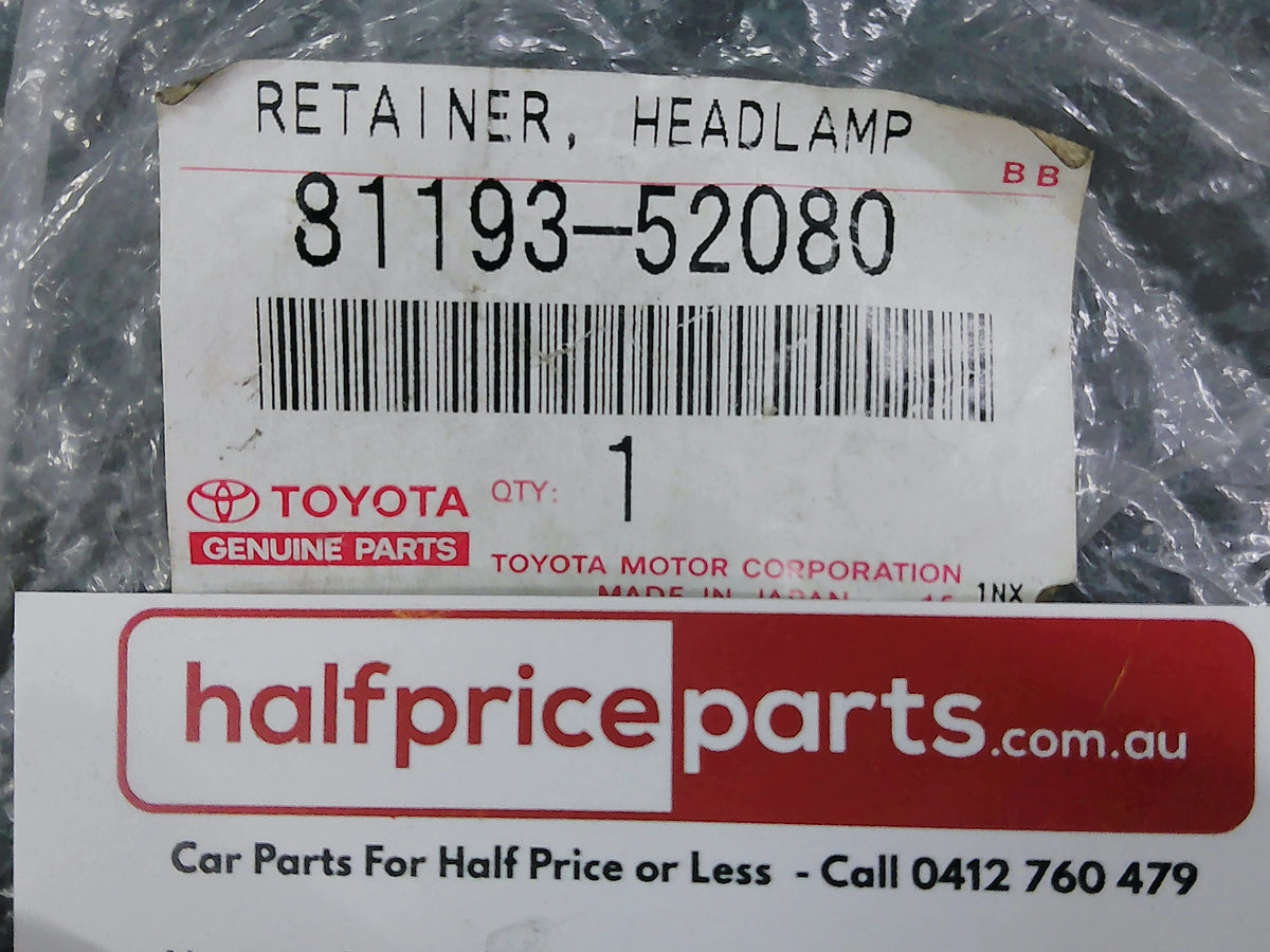 Toyota Yaris Genuine Right Hand Front Headlight Retainer New Part