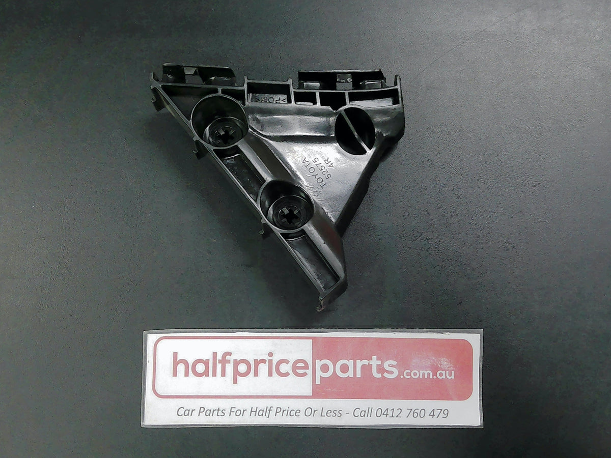 Toyota Camry Genuine Right Hand Rear Bumper Retainer New Part