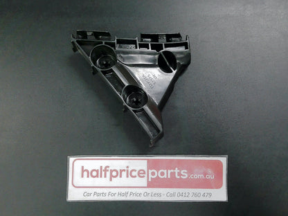 Toyota Camry Genuine Right Hand Rear Bumper Retainer New Part