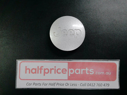 Jeep Wrangler Genuine Alloy Wheel Centre Cap Used Part
