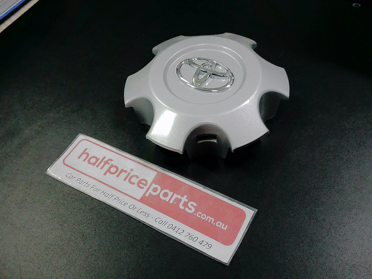 Toyota Hilux Genuine Wheel Centre Hub Cap Used Part