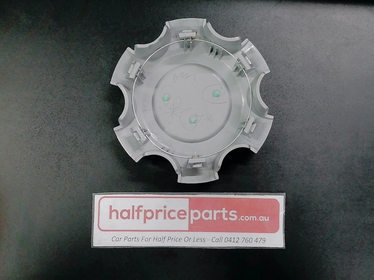 Toyota Hilux Genuine Wheel Centre Hub Cap Used Part