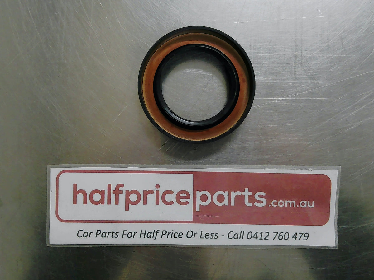 Toyota Rukus/Camry/Rav4/Tarago/Avensis/Corolla/Prius Genuine Right Hand Front Drive Shaft Oil Seal New Part