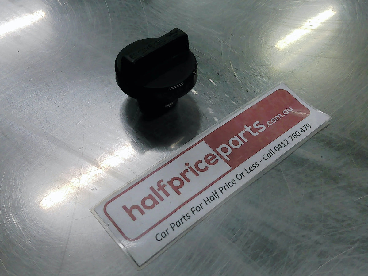 Toyota Hilux/Dyna 100/Hiace Genuine Oil Filter Cap New Part