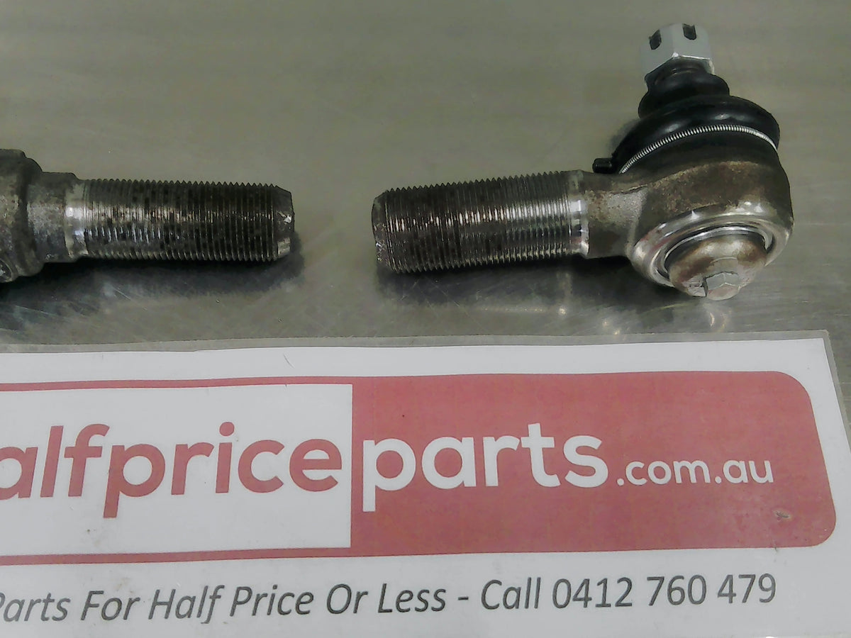555 Outer Tie Rod Ends Pair Suits Toyota Landcruiser New Part