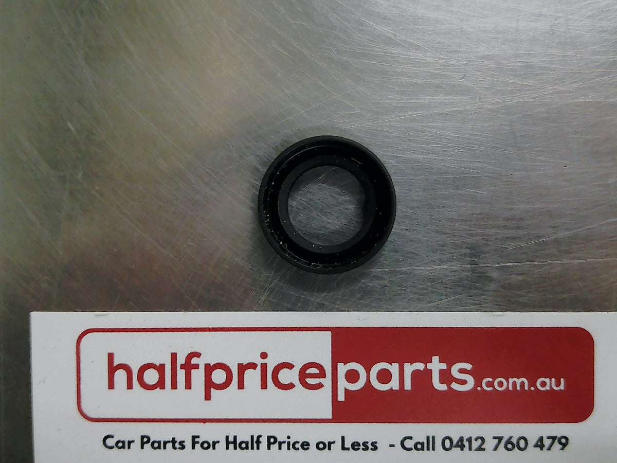 Toyota Landcruiser 40/60/70/80 Series/Hilux/4Runner/Tarago/Dyna Genuine Gearbox Shift Lever Shaft Oil Seal New Part