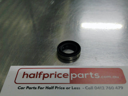 Toyota Landcruiser 40/60/70/80 Series/Hilux/4Runner/Tarago/Dyna Genuine Gearbox Shift Lever Shaft Oil Seal New Part