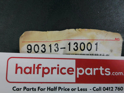 Toyota Landcruiser 40/60/70/80 Series/Hilux/4Runner/Tarago/Dyna Genuine Gearbox Shift Lever Shaft Oil Seal New Part