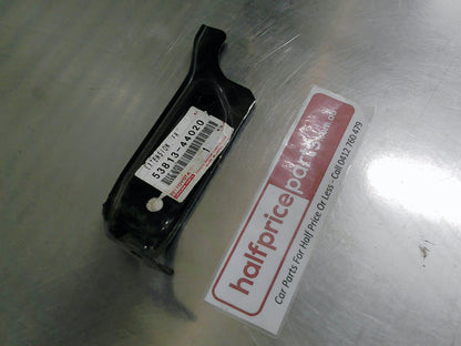 Toyota Avensis Verso Genuine Front Right Hand Bumper/Guard Bracket New Part