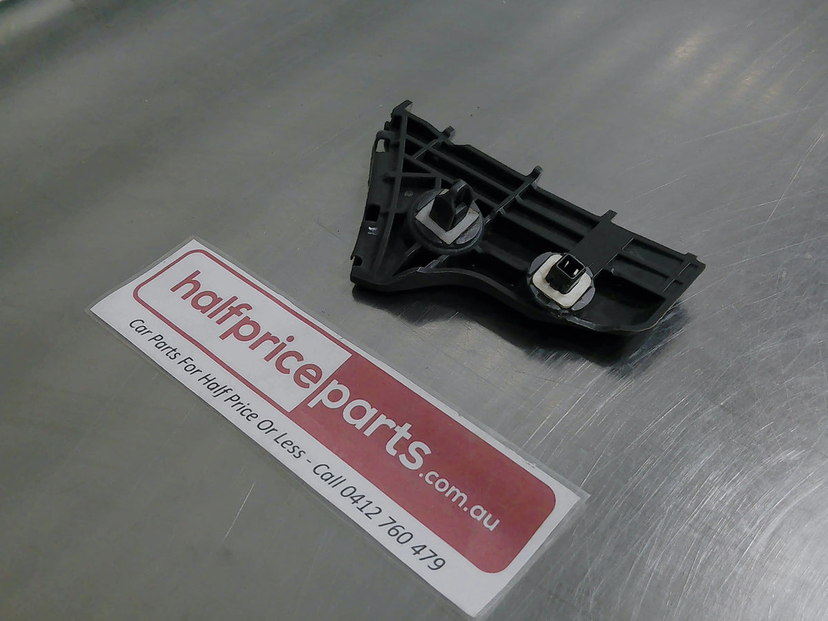 Toyota Aurion/Camry Genuine Right Hand Rear Bumper Retainer New Part