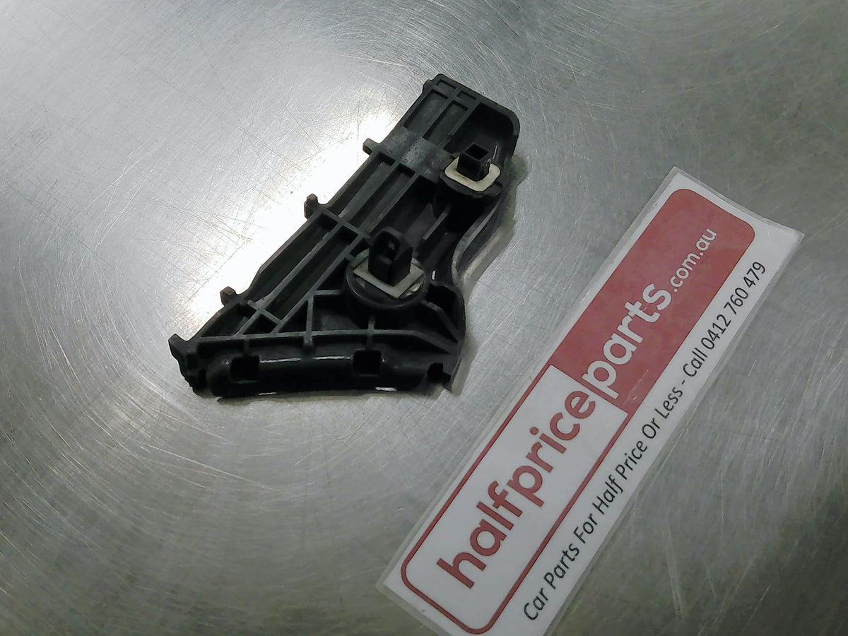 Toyota Aurion/Camry Genuine Right Hand Rear Bumper Retainer New Part