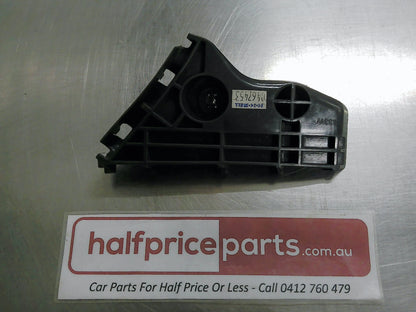Toyota Aurion/Camry Genuine Right Hand Rear Bumper Retainer New Part