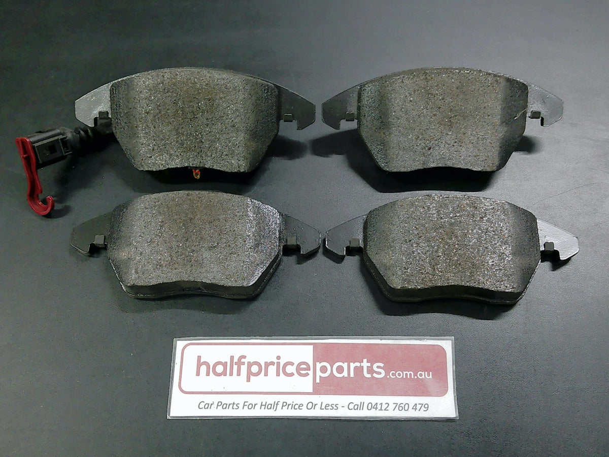 Volkswagen Passat/Caddy/Golf/Jetta/EOS/Touran/Polo/Beetle Genuine Front Brake Pads New Part