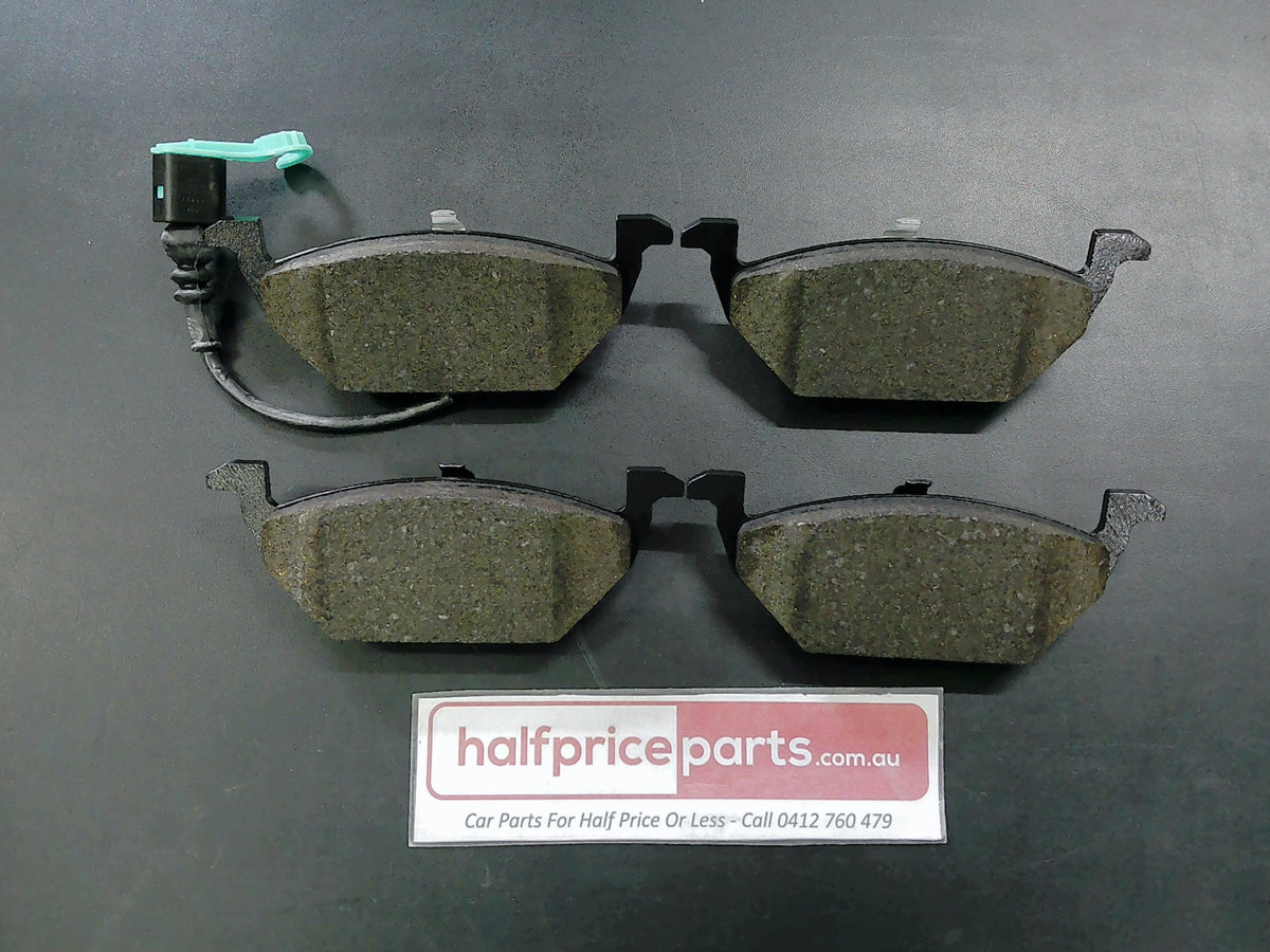 VW Golf/Jetta/Caddy/Polo Genuine Front Brake Pad Set New Part