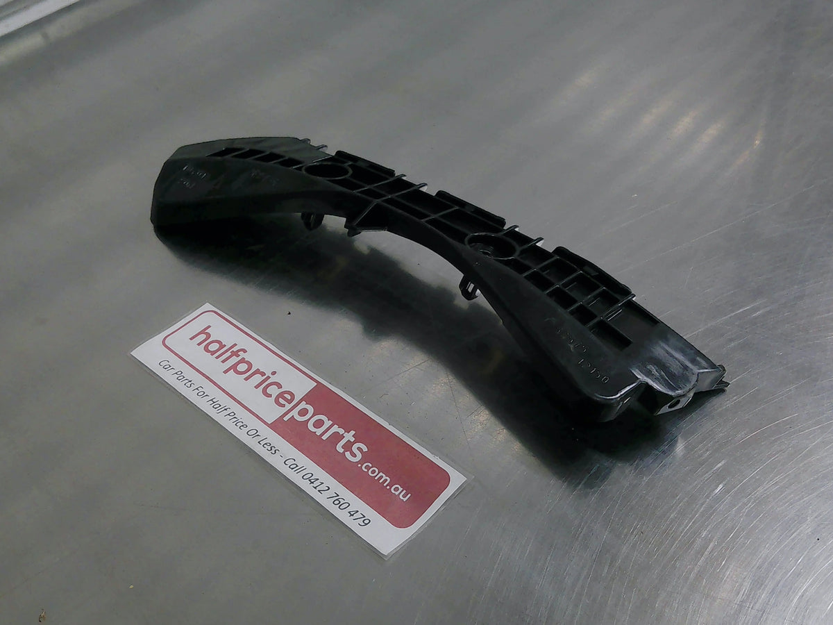 Toyota Corolla ZRE152 Rear Bumper Bar Slide Bracket New Part