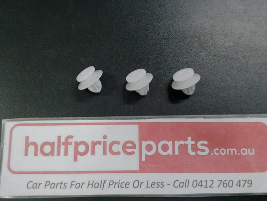 Toyota Genuine Tail Lamp Assembly Clips - 3 Pack - New Part