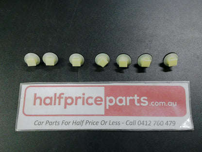 Toyota Kluger/Rav4 Genuine Quarter Rocker Moulding Clip - 7 Pack - New Part