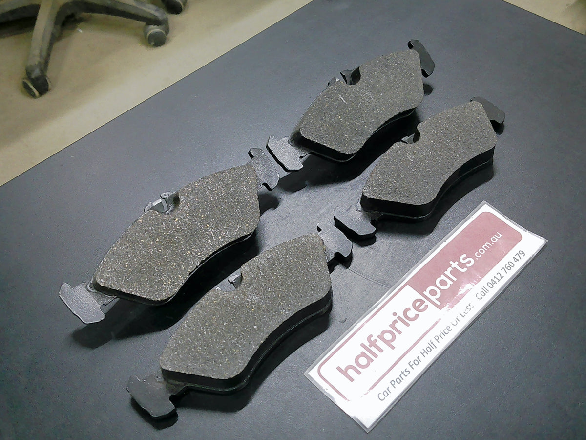 Mercedes-Benz Sprinter/VW Genuine Rear Brake Pad Set New Part