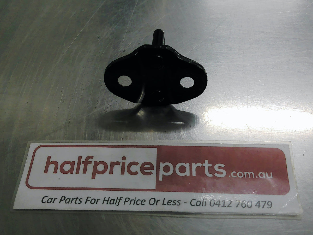 Toyota Hiace Genuine Sliding Door Lock Striker New Part