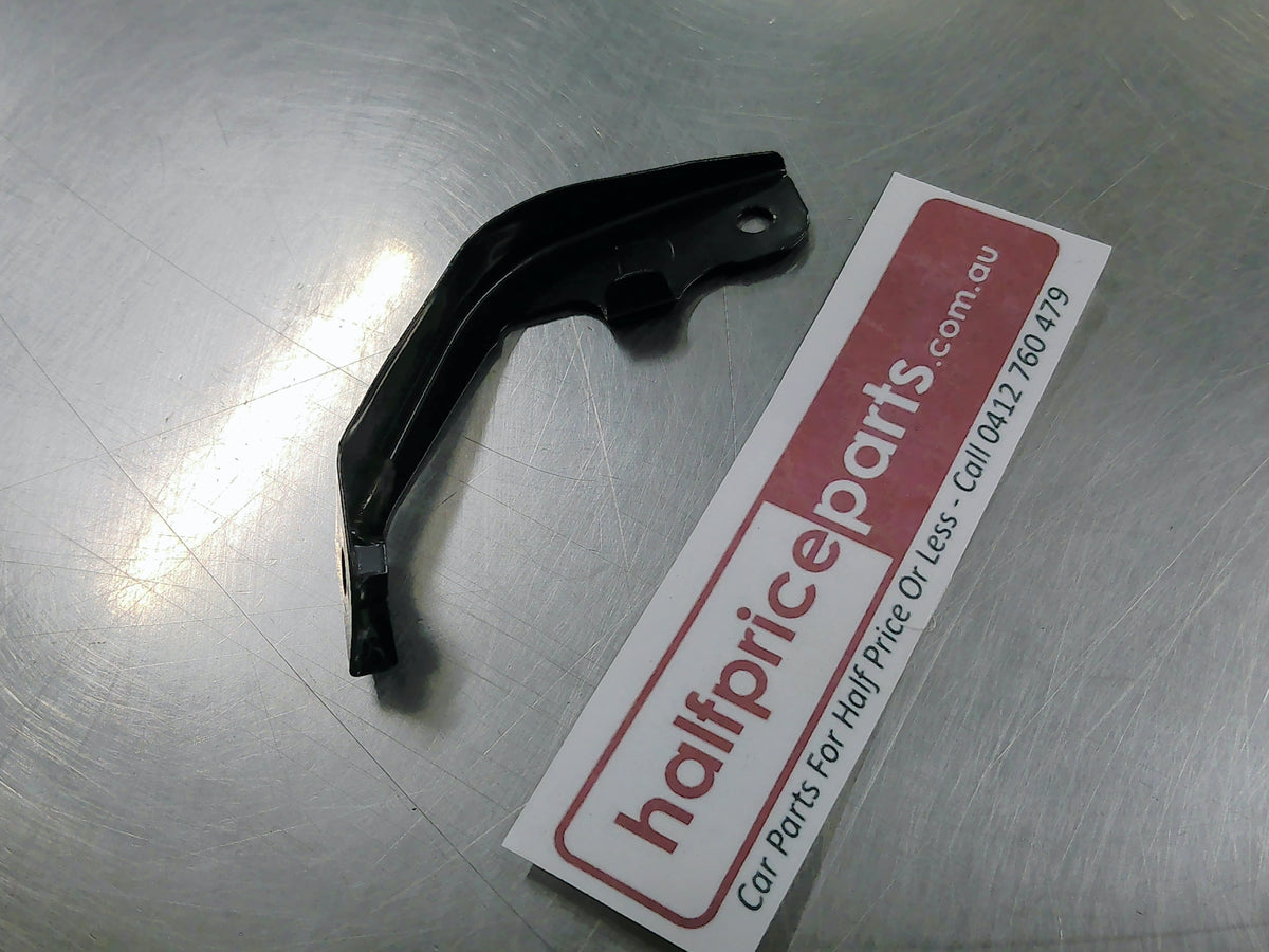 Toyota Corolla Genuine Left Hand Rear Bumper Bar Side Support New Part