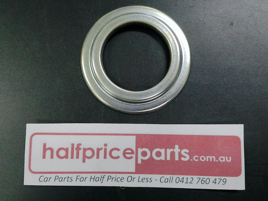 Toyota 4Runner/Hilux/Hiace/Tarago/Supra/Celica/Lexus IS200/IS300 Genuine Front Diff Side Gear Shaft Dust Cover New Part