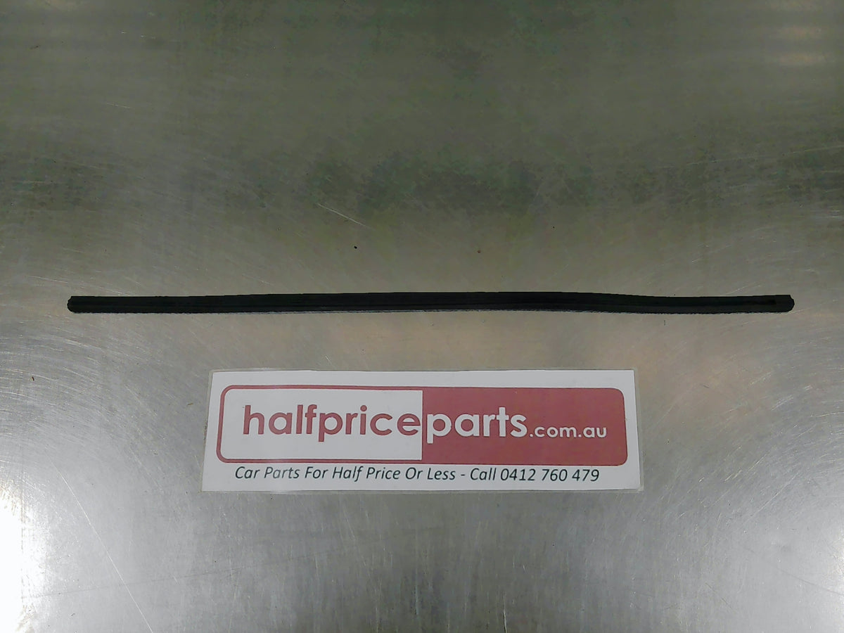 Toyota Hilux Genuine Right Hand Windshield Wiper Replacement New Part
