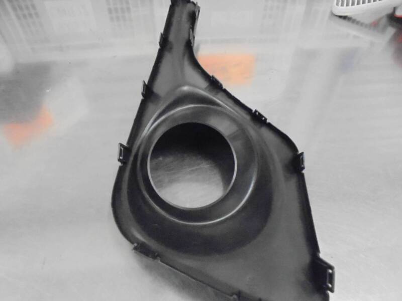 Suzuki Swift Genuine Right Hand Front Fog Light Bezel New Part