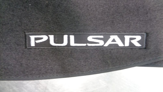 Nissan Pulsar Genuine Front Mat  Set Black Carpet Mats New Part