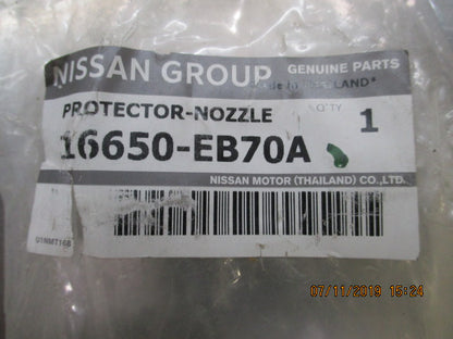 Nissan D40 Navara Genuine Nozzle Protector New Part