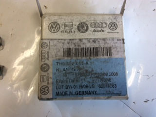 VW Transporter Interior Tailgate Trim Retainer Clip New Part